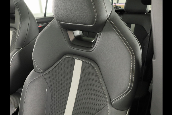 Škoda Kodiaq Sportline Business PHEV 1.5 TSI 204 pk 6 versn. DSG | Panoramadak | Comfort Pakket | Wegklapbare trekhaak | Light & view