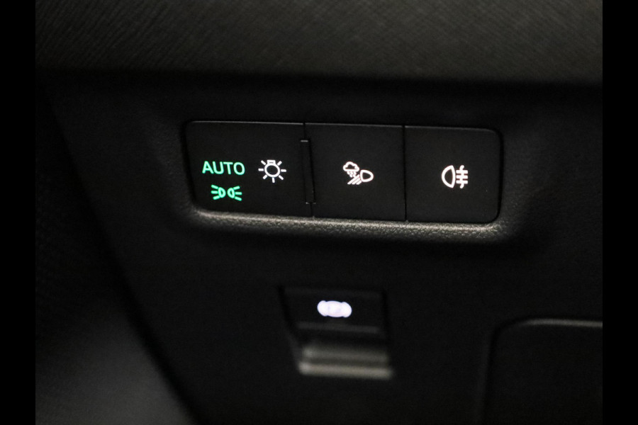 Škoda Kodiaq Sportline Business PHEV 1.5 TSI 204 pk 6 versn. DSG | Panoramadak | Comfort Pakket | Wegklapbare trekhaak | Light & view