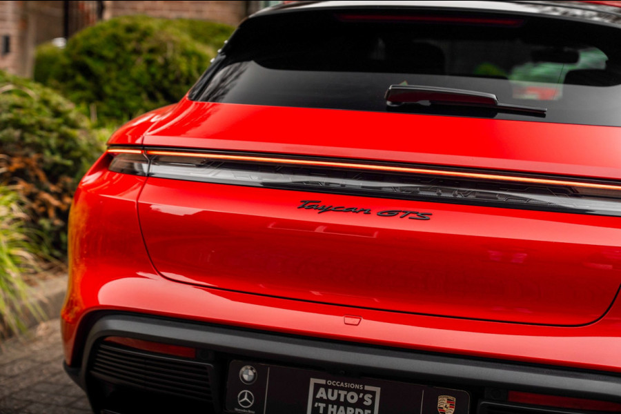 Porsche Taycan Cross Turismo 4 GTS Pakket | Garantie 01-2028 | 1e Eigenaar | 21'' Vossen | BOSE | Sportchrono |