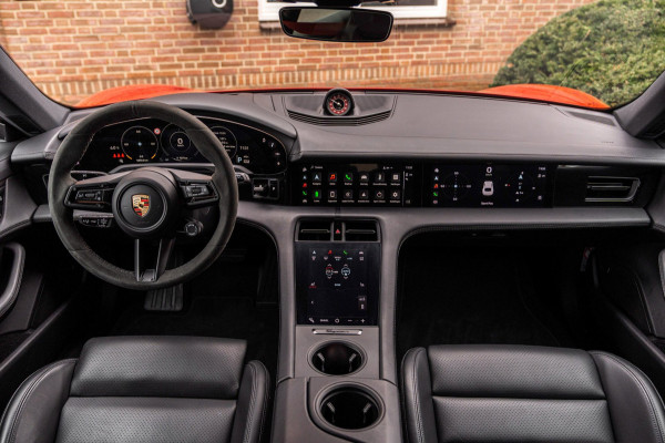 Porsche Taycan Cross Turismo 4 GTS Pakket | Garantie 01-2028 | 1e Eigenaar | 21'' Vossen | BOSE | Sportchrono |