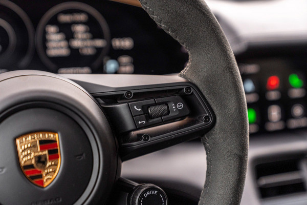 Porsche Taycan Cross Turismo 4 GTS Pakket | Garantie 01-2028 | 1e Eigenaar | 21'' Vossen | BOSE | Sportchrono |