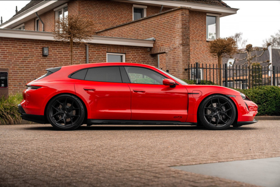 Porsche Taycan Cross Turismo 4 GTS Pakket | Garantie 01-2028 | 1e Eigenaar | 21'' Vossen | BOSE | Sportchrono |