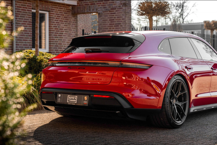 Porsche Taycan Cross Turismo 4 GTS Pakket | Garantie 01-2028 | 1e Eigenaar | 21'' Vossen | BOSE | Sportchrono |
