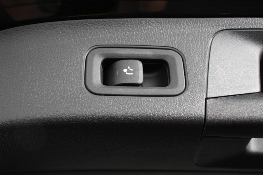 Mercedes-Benz GLA 250 e AMG Line Automaat PHEV Nieuw Model! | Leder | Navigatie Augmented reality | Virtual Cockpit | Handsfree electrische achterklep | Dab | Stoel verwarming | Led | Trekhaak