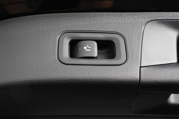 Mercedes-Benz GLA 250 e AMG Line Automaat PHEV Nieuw Model! | Leder | Navigatie Augmented reality | Virtual Cockpit | Handsfree electrische achterklep | Dab | Stoel verwarming | Led | Trekhaak