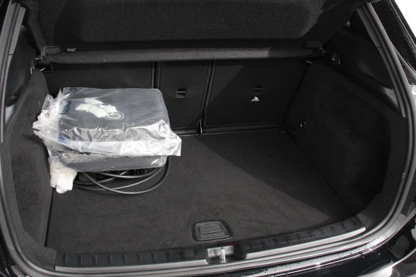 Mercedes-Benz GLA 250 e AMG Line Automaat PHEV Nieuw Model! | Leder | Navigatie Augmented reality | Virtual Cockpit | Handsfree electrische achterklep | Dab | Stoel verwarming | Led | Trekhaak