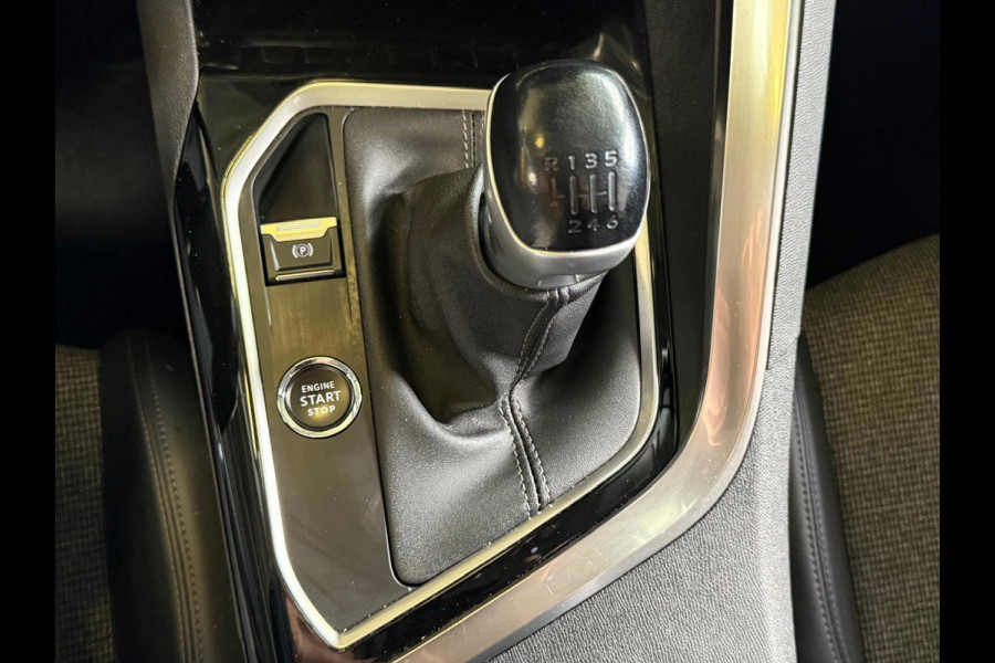 Peugeot 3008 1.2 PureTech Blue Lease Premium Navi, Camera