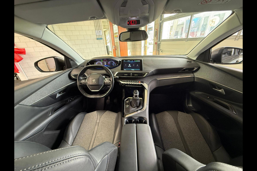 Peugeot 3008 1.2 PureTech Blue Lease Premium Navi, Camera