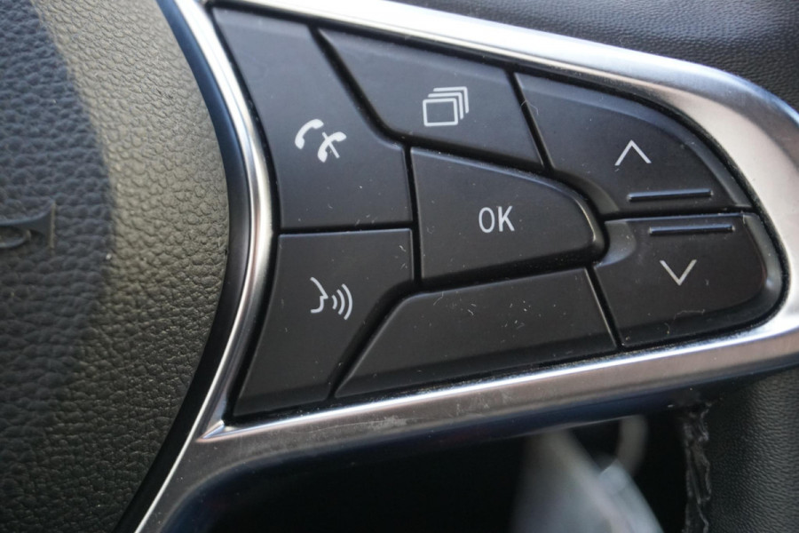 Renault Captur 1.0 TCe 90 Camera+PDC/Metallic lak/Navigatie/ Michelinbanden, bijna nieuw!