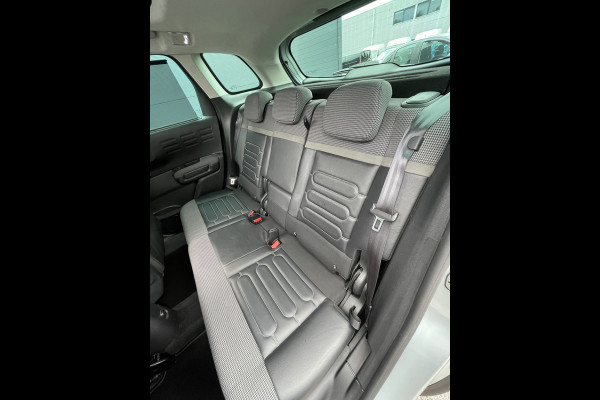 Citroën C3 Aircross 110pk Shine (Elektrisch Schuifdak - Leder incl stoelverwarming - Keyless Entry - Camera - HiFi - Parkeersensoren V+A - 17"incl 4