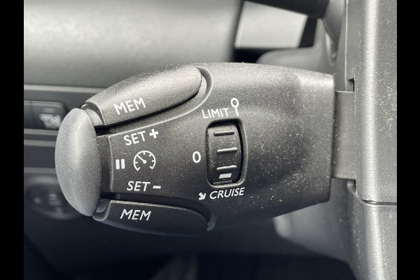 Citroën C3 Aircross 110pk Shine (Elektrisch Schuifdak - Leder incl stoelverwarming - Keyless Entry - Camera - HiFi - Parkeersensoren V+A - 17"incl 4