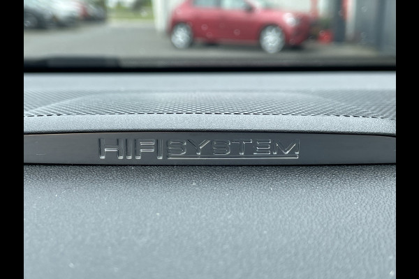 Citroën C3 Aircross 110pk Shine (Elektrisch Schuifdak - Leder incl stoelverwarming - Keyless Entry - Camera - HiFi - Parkeersensoren V+A - 17"incl 4