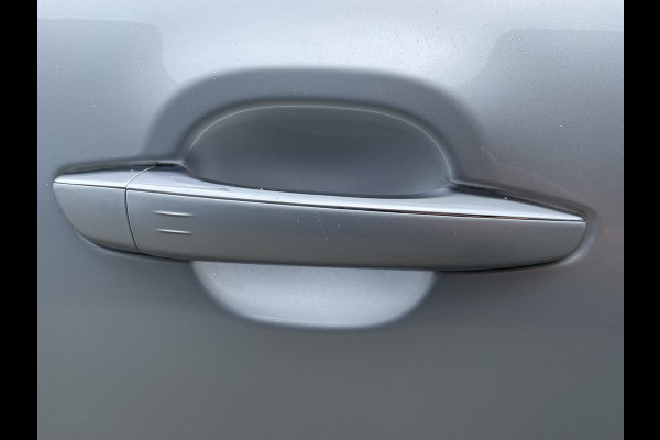 Citroën C3 Aircross 110pk Shine (Elektrisch Schuifdak - Leder incl stoelverwarming - Keyless Entry - Camera - HiFi - Parkeersensoren V+A - 17"incl 4