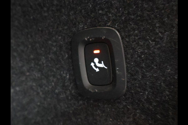 Volvo XC40 1.5 T5 RECHARGE 262 PK PLUG-IN INSCRIPTION + WEGKL. TREKHAAK | ADAPTIVE CRUISE | 19 INCH | CAMERA