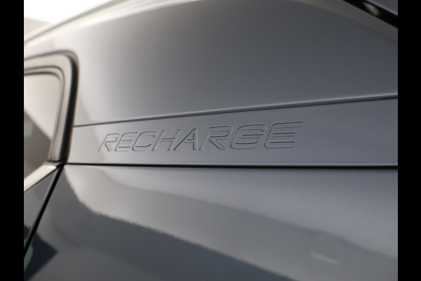 Volvo XC40 1.5 T5 RECHARGE 262 PK PLUG-IN INSCRIPTION + WEGKL. TREKHAAK | ADAPTIVE CRUISE | 19 INCH | CAMERA