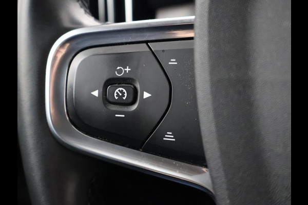 Volvo XC40 1.5 T5 RECHARGE 262 PK PLUG-IN INSCRIPTION + WEGKL. TREKHAAK | ADAPTIVE CRUISE | 19 INCH | CAMERA