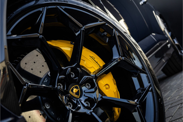 Lamborghini Urus 4.0 V8 Performante - Origineel NL | Fabrieksgarantie | PPF | Carbon | B&O Adv. | Alcantara
