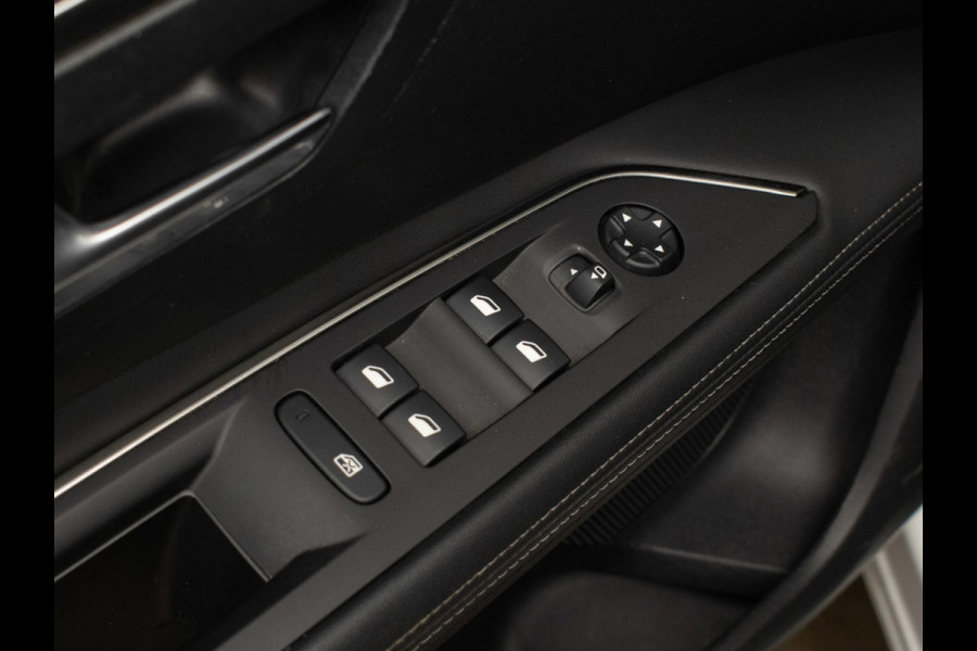 Peugeot 3008 1.2 PureTech Allure Sport (APPLE CARPLAY,NAVI,CAMERA,360 VIEW,ADAPTIVE CRUISE,CLIMATE,GETINT,SPORTSTOELEN,LM VELGEN)