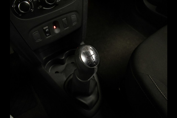 Dacia Logan MCV 0.9 TCe Laureate Sport (NAVI,CAMERA,PDC,CRUISE,BLUETOOTH,ELEKTRISCH PAKKET,SPORTSTOELEN,NETTE STAAT,NIEUWE APK)