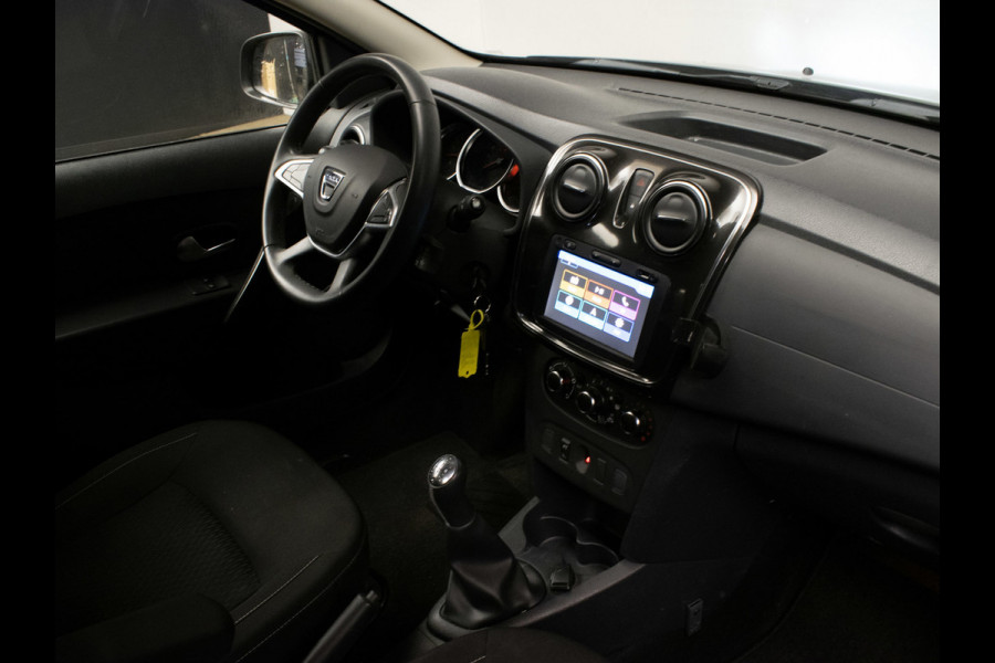 Dacia Logan MCV 0.9 TCe Laureate Sport (NAVI,CAMERA,PDC,CRUISE,BLUETOOTH,ELEKTRISCH PAKKET,SPORTSTOELEN,NETTE STAAT,NIEUWE APK)