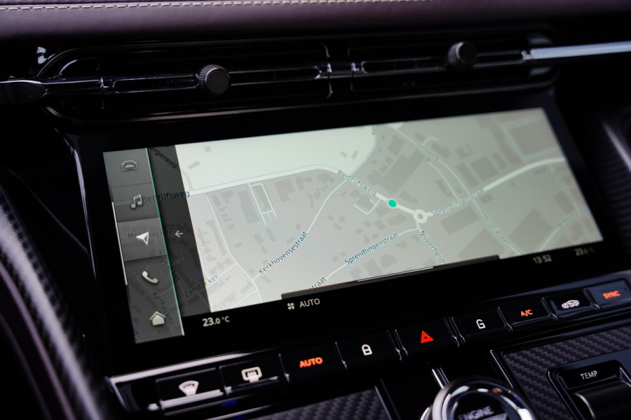 Aston Martin DB12 4.0 V8 / NL-Auto / B&W / Carbon