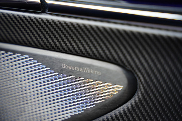 Aston Martin DB12 4.0 V8 / NL-Auto / B&W / Carbon