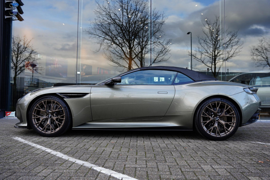 Aston Martin DB12 Volante 4.0 V8 / NL-Auto / Carbon Pack /  Keramische Remmen