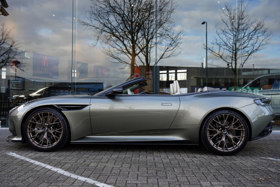 Aston Martin DB12 Volante 4.0 V8 / NL-Auto / Carbon Pack /  Keramische Remmen