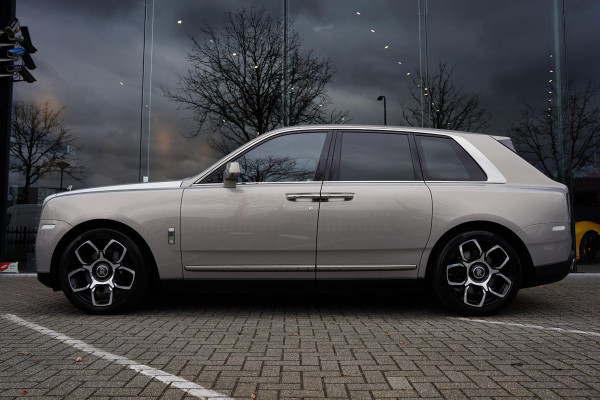 Rolls-Royce Cullinan 6.75 V12 / Bespoke Audio / Starlight / Twin-Coachline