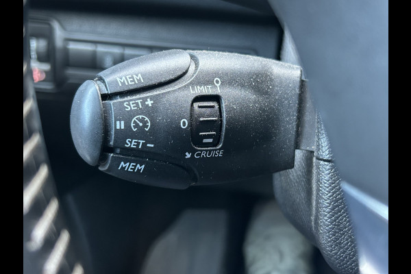 Peugeot 308 SW BWJ 2019 | 1.5HDI 131PK Executive | TREKHAAK | LEER | PANO DAK | PDC 2X | CLIMA | NAVI | CAMERA A |