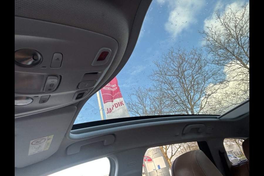 Peugeot 308 SW BWJ 2019 | 1.5HDI 131PK Executive | TREKHAAK | LEER | PANO DAK | PDC 2X | CLIMA | NAVI | CAMERA A |