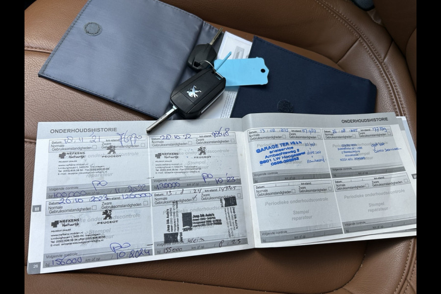 Peugeot 308 SW BWJ 2019 | 1.5HDI 131PK Executive | TREKHAAK | LEER | PANO DAK | PDC 2X | CLIMA | NAVI | CAMERA A |