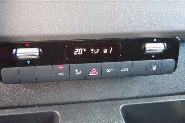 Mercedes-Benz Sprinter 319 3.0 CDI V6 L2H1 AUT. LED, 2.8T TREKHAAK, STANDKACHEL, CAMERA, NAVI, CLIMA