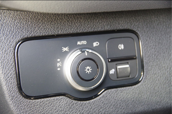 Mercedes-Benz Sprinter 319 3.0 CDI V6 L2H1 AUT. LED, 2.8T TREKHAAK, STANDKACHEL, CAMERA, NAVI, CLIMA