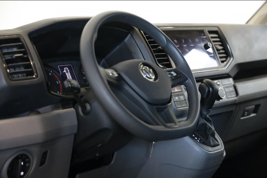 Volkswagen Crafter 35 2.0 TDI L3/H2 140PK AUTOMAAT CAMERA PDC AIRCO NAVI BJ 24 TOPSTAAT ALS NIEUW LEASE V/A 142,- p.m. INRUIL MOG