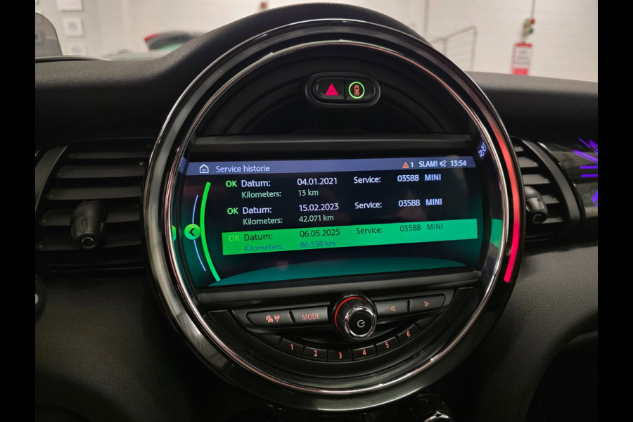 MINI Mini Electric Yours 33 kWh / NAP / 1 EIGENAAR / DEALER ONDERH. / STOELVERW. / CAMERA / KEYLESS / LEDER / PANO / DAB+ / HUD !