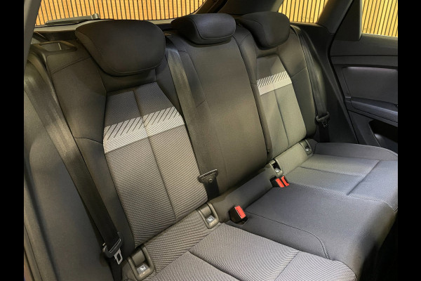 Audi Q4 e-tron 40 Advanced edition 77 kWh|90%SOH|PANO|ACC|ELEK.TREKHAAK|CAMERA|CARPLAY|STOELVERW|NAVI|NL-AUTO|NAP|1e EIG|INCL BTW|