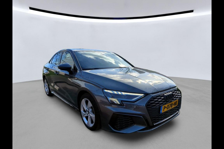 Audi A3 Limousine 30 TFSI S edition NL-AUTO | 1/2 LEDER | CARPLAY