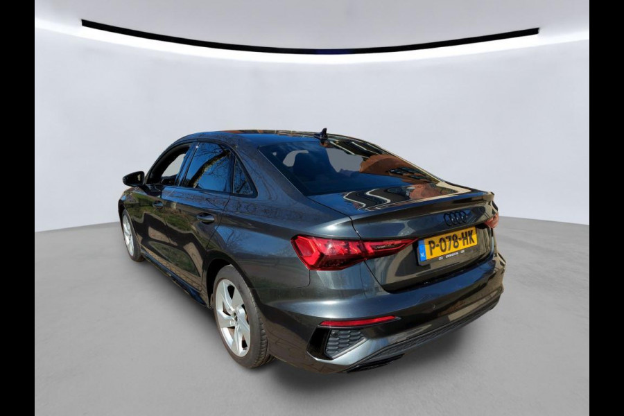 Audi A3 Limousine 30 TFSI S edition NL-AUTO | 1/2 LEDER | CARPLAY