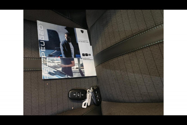 Peugeot 2008 1.2 PureTech Allure NL-AUTO | TREKHAAK | CAMERA