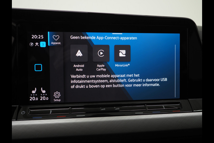 Volkswagen Golf Variant 1.0 TSI | Sportstoelen | Adaptive Cruise | Camera | Dodehoek | Stoelverwarming | DAB | Carplay