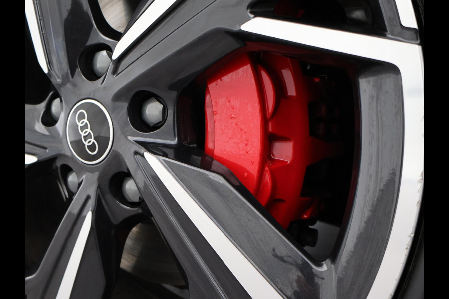 Audi A6 Avant e-tron S EDITION PERFORMANCE 100 kWh + PANORAMA | 21 INCH | LUCHTVERING | BIJRIJDER DISPLAY | TECH PRO