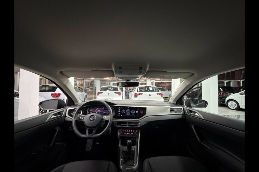 Volkswagen Polo 1.0 Business | Clima | PDC | Led | Carplay |