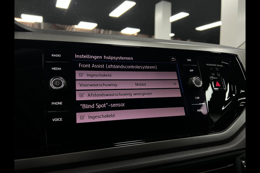 Volkswagen Polo 1.0 Business | Clima | PDC | Led | Carplay |