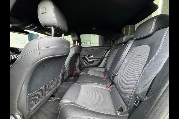 Mercedes-Benz A-Klasse 180 d AUTOMAAT Business Solution, achteruitrijcamera