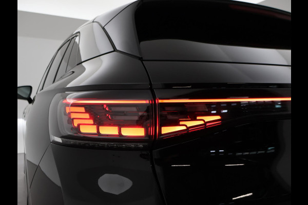 Volkswagen ID.4 GTX 4MOTION 77 kWh 300 PK + TREKHAAK | SFEERVERL. | 360 CAMERA | STUUR/STOELVERW. | ORIG. NL