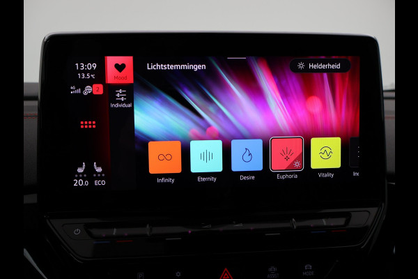 Volkswagen ID.4 GTX 4MOTION 77 kWh 300 PK + TREKHAAK | SFEERVERL. | 360 CAMERA | STUUR/STOELVERW. | ORIG. NL