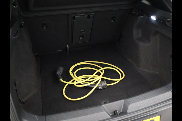 Volkswagen ID.4 GTX 4MOTION 77 kWh 300 PK + TREKHAAK | SFEERVERL. | 360 CAMERA | STUUR/STOELVERW. | ORIG. NL