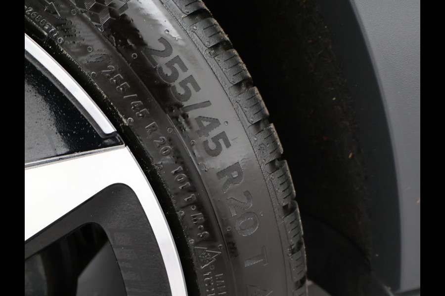 Volkswagen ID.4 GTX 4MOTION 77 kWh 300 PK + TREKHAAK | SFEERVERL. | 360 CAMERA | STUUR/STOELVERW. | ORIG. NL