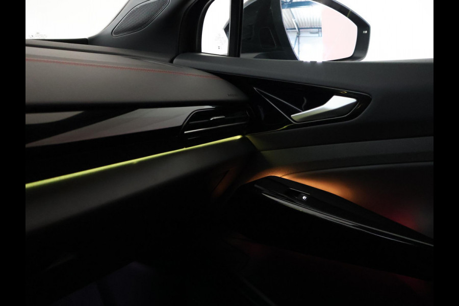 Volkswagen ID.4 GTX 4MOTION 77 kWh 300 PK + TREKHAAK | SFEERVERL. | 360 CAMERA | STUUR/STOELVERW. | ORIG. NL